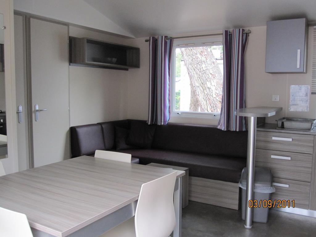 Quest En France Holidays - Mobile Home At Jard Sur Mer Exterior photo